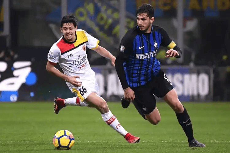 意甲争冠关键战！国米主场碾压残阵莱切？劳塔罗双核驱动冲大胜，比分预测